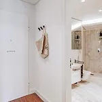 公寓 Rosales - 1 Bedroom And Balcony In Santo Antonio *