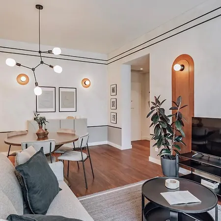 Rosales - 1 Bedroom And Balcony In Santo Antonio *