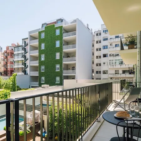 Rosales - 1 Bedroom And Balcony In Santo Antonio Лиссабон