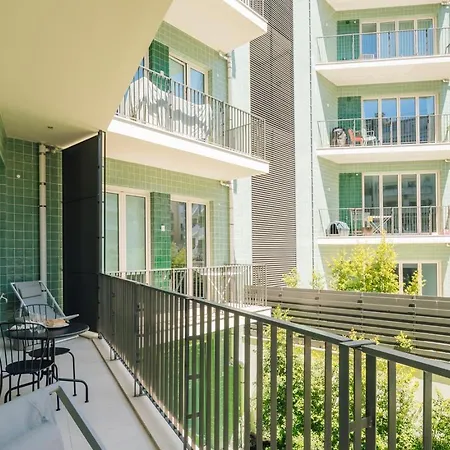 Апартаменты Rosales - 1 Bedroom And Balcony In Santo Antonio